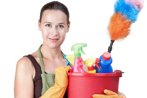 Professional house cleaning service in a Stjohnswood home