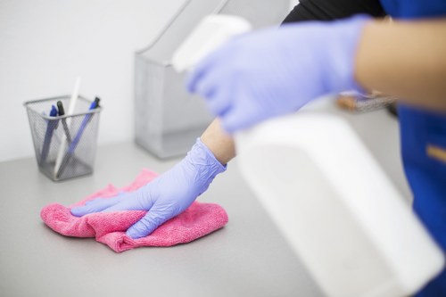 Professional one off cleaning service for Stjohns Wood homes and apartments