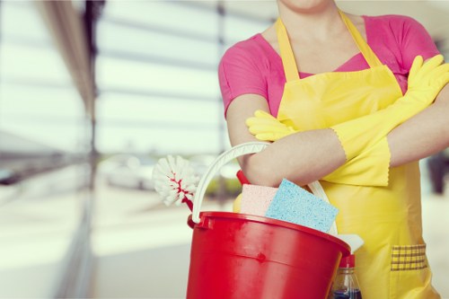 Detailed kitchen move in cleaning in Stjohnswood before unpacking
